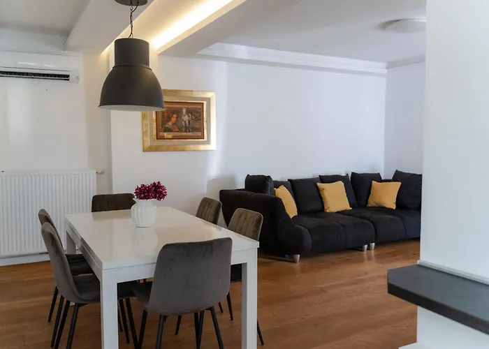 Funktastic Old-Town Condo
